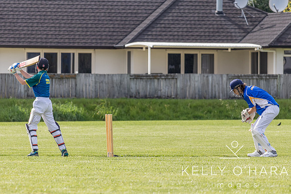 Aquinas Cricket Gold 2021 2022 wm-0016